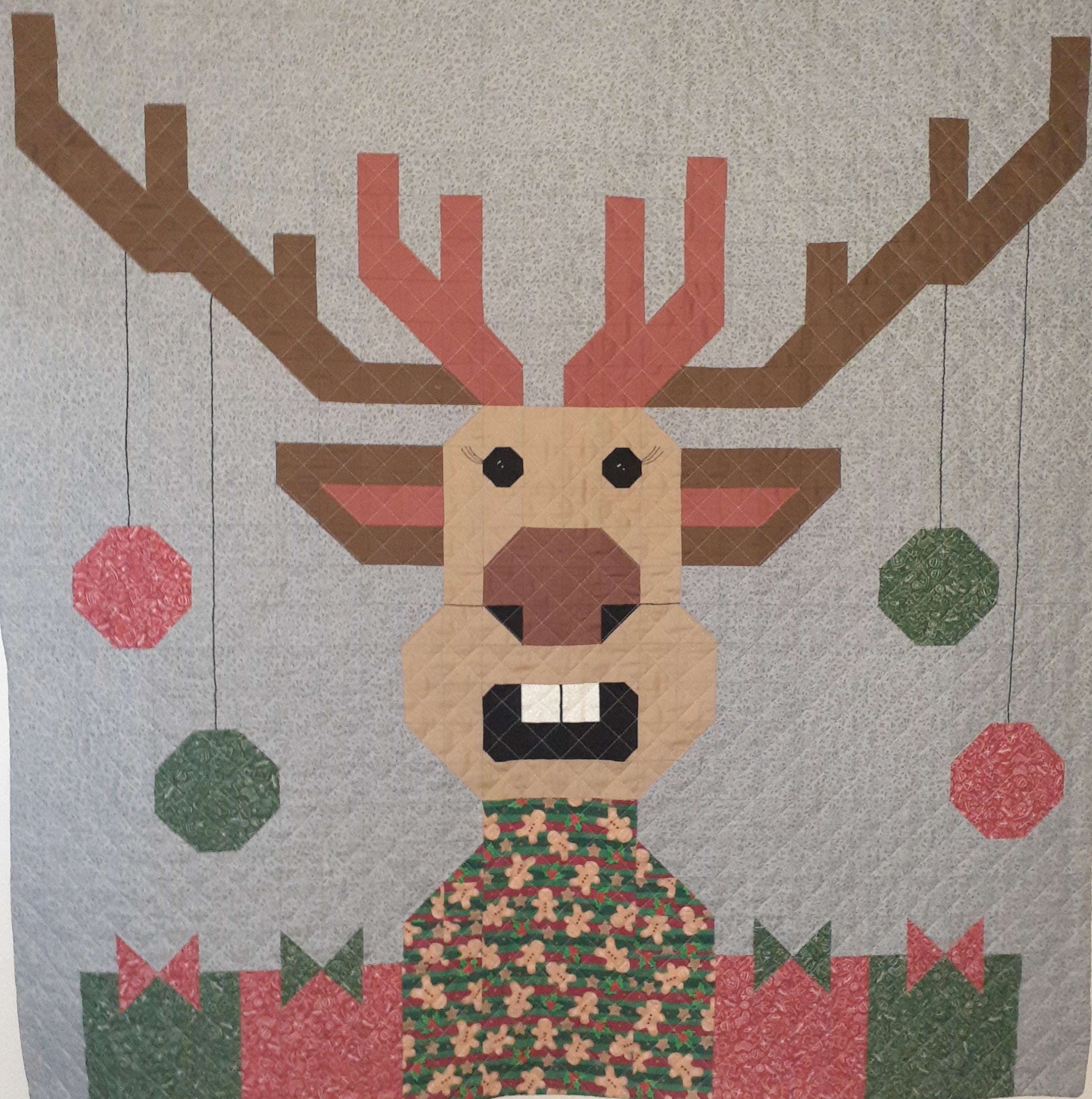 Christmas reindeer patchwork quilt