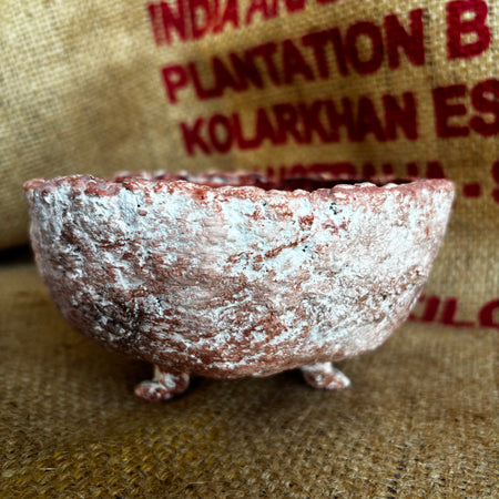 3 footed bowl
