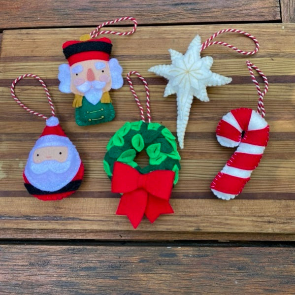 Christmas decorations - traditional set of 5