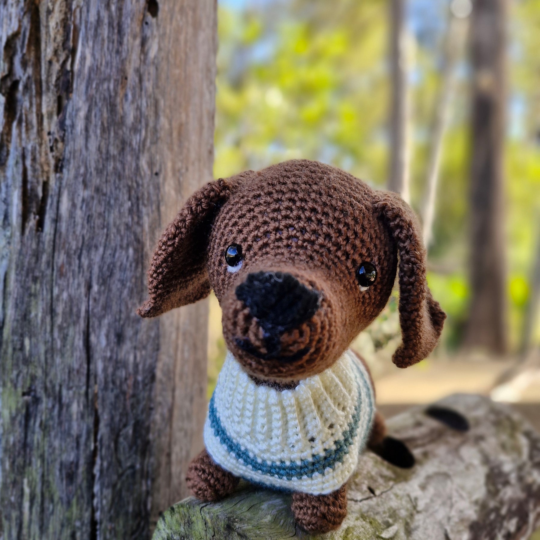 Super cute Hand crochet Dachshund Dog (Sausage Dog)