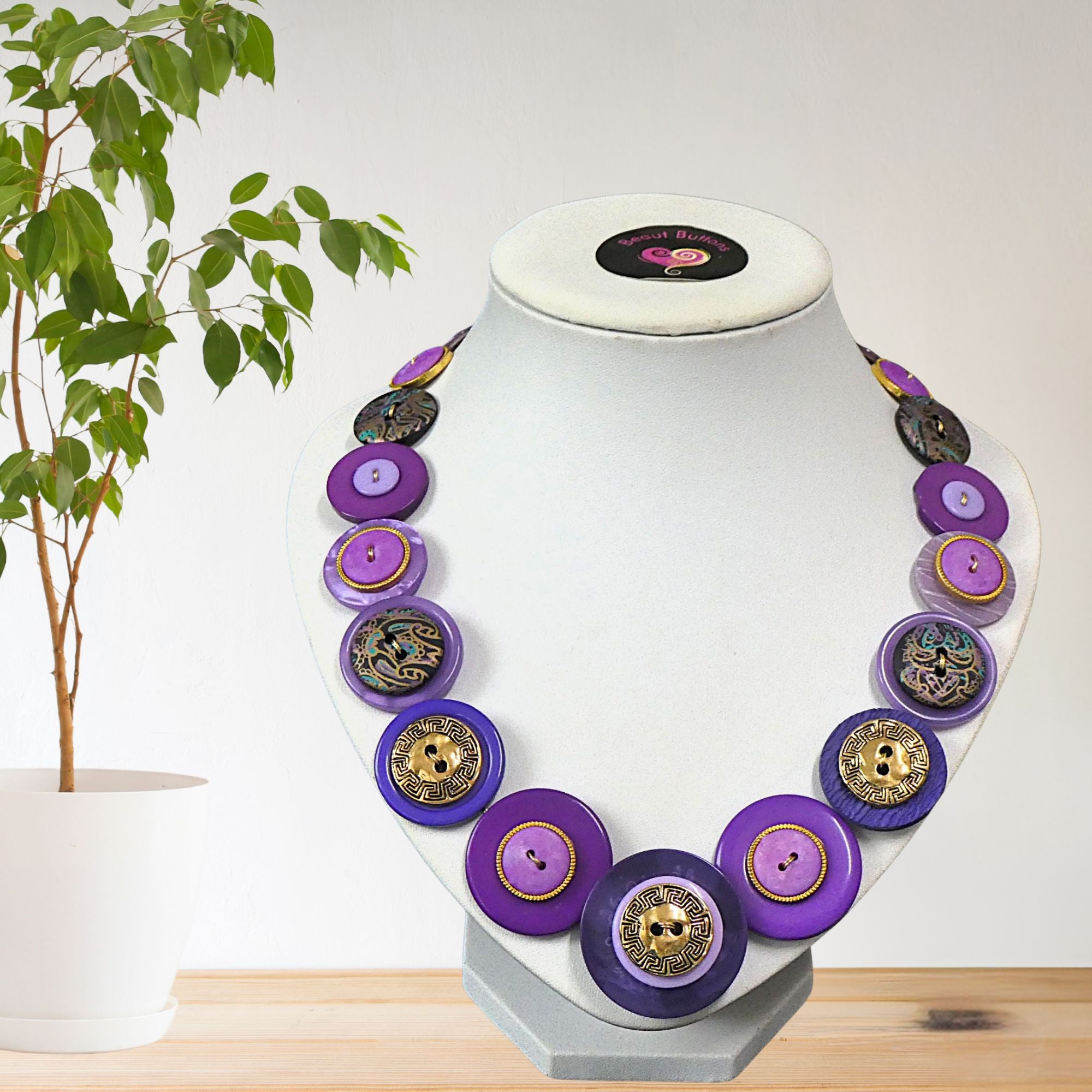 Button necklace - Royal Purple