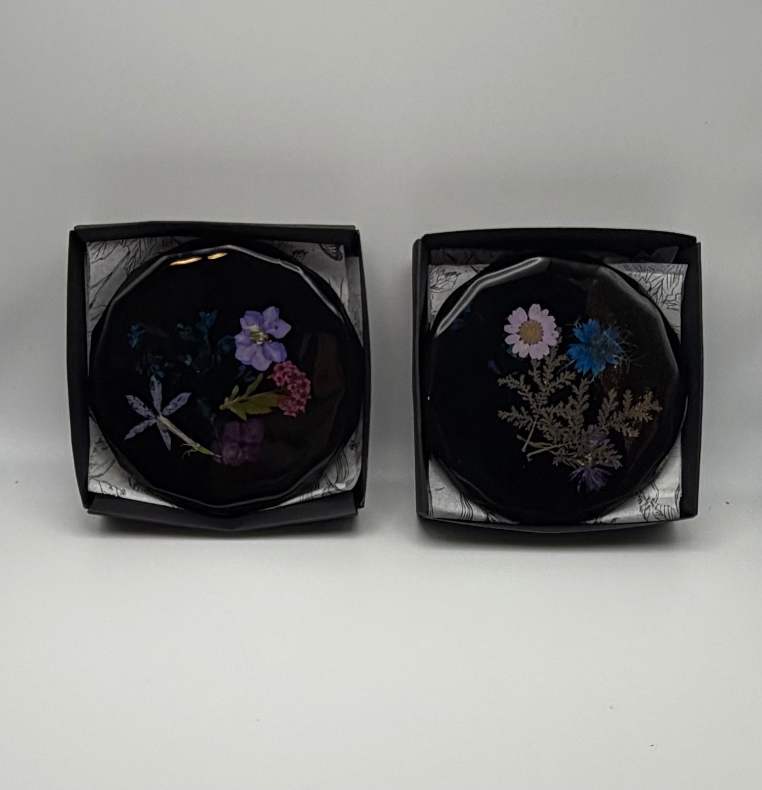 Handcrafted pressed purple/pink flower Resin Coasters - set of 4