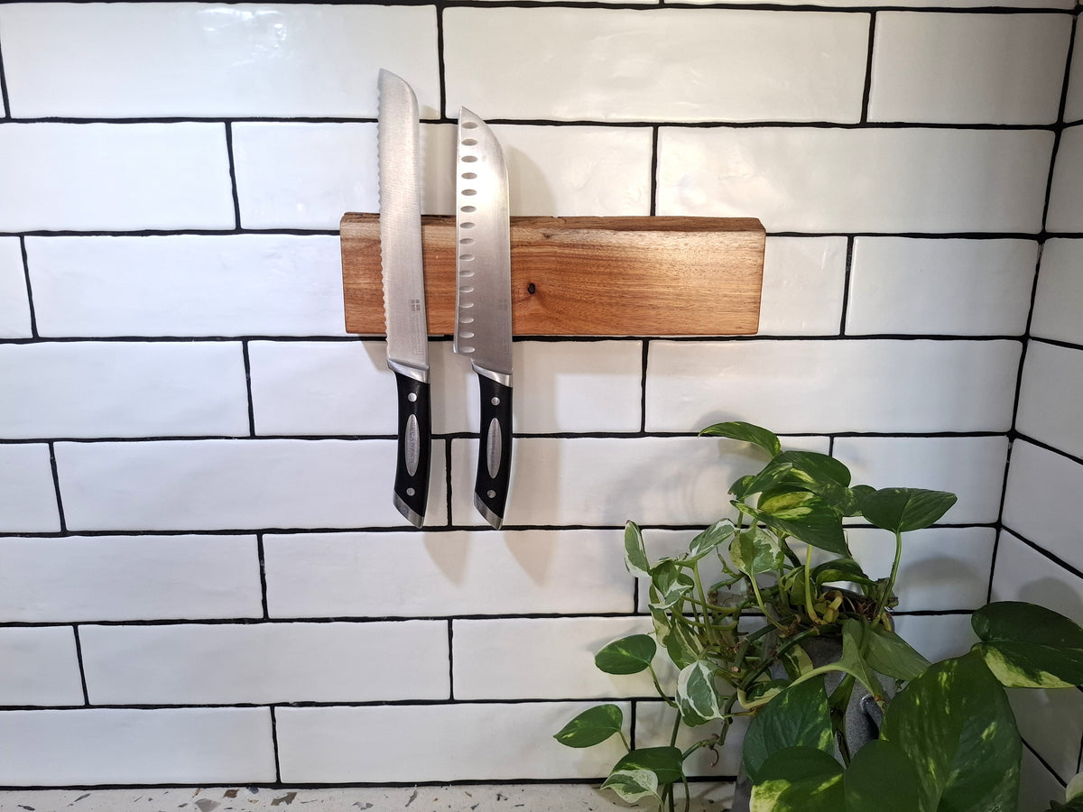 Handmade Wooden Magnetic Knife Holder: Wall-Mounted Kitchen Rack