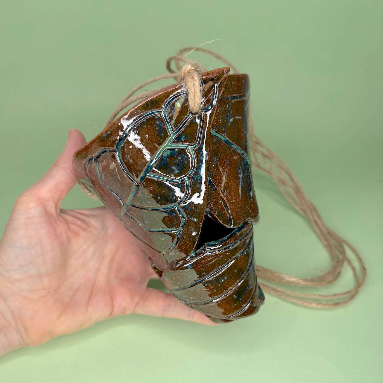 Ceramic hanging cone orchid pot - leaf design