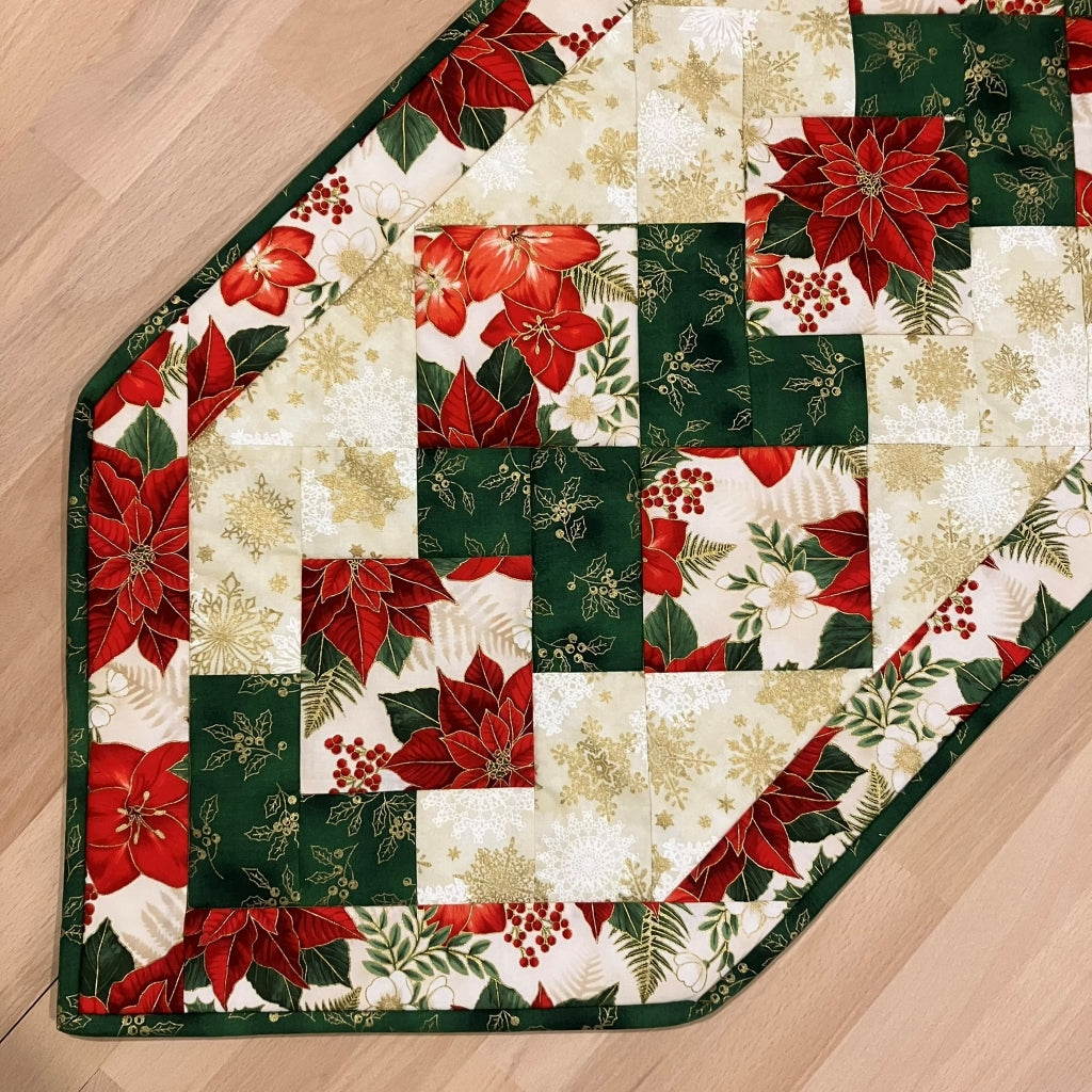 Christmas table runner handmade quilted Australia