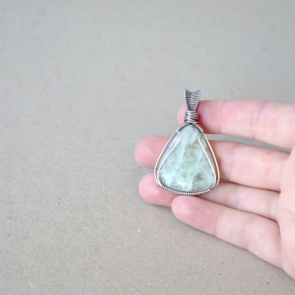 Handcrafted Fluorite Pendant - Talisman of Clear Thinking