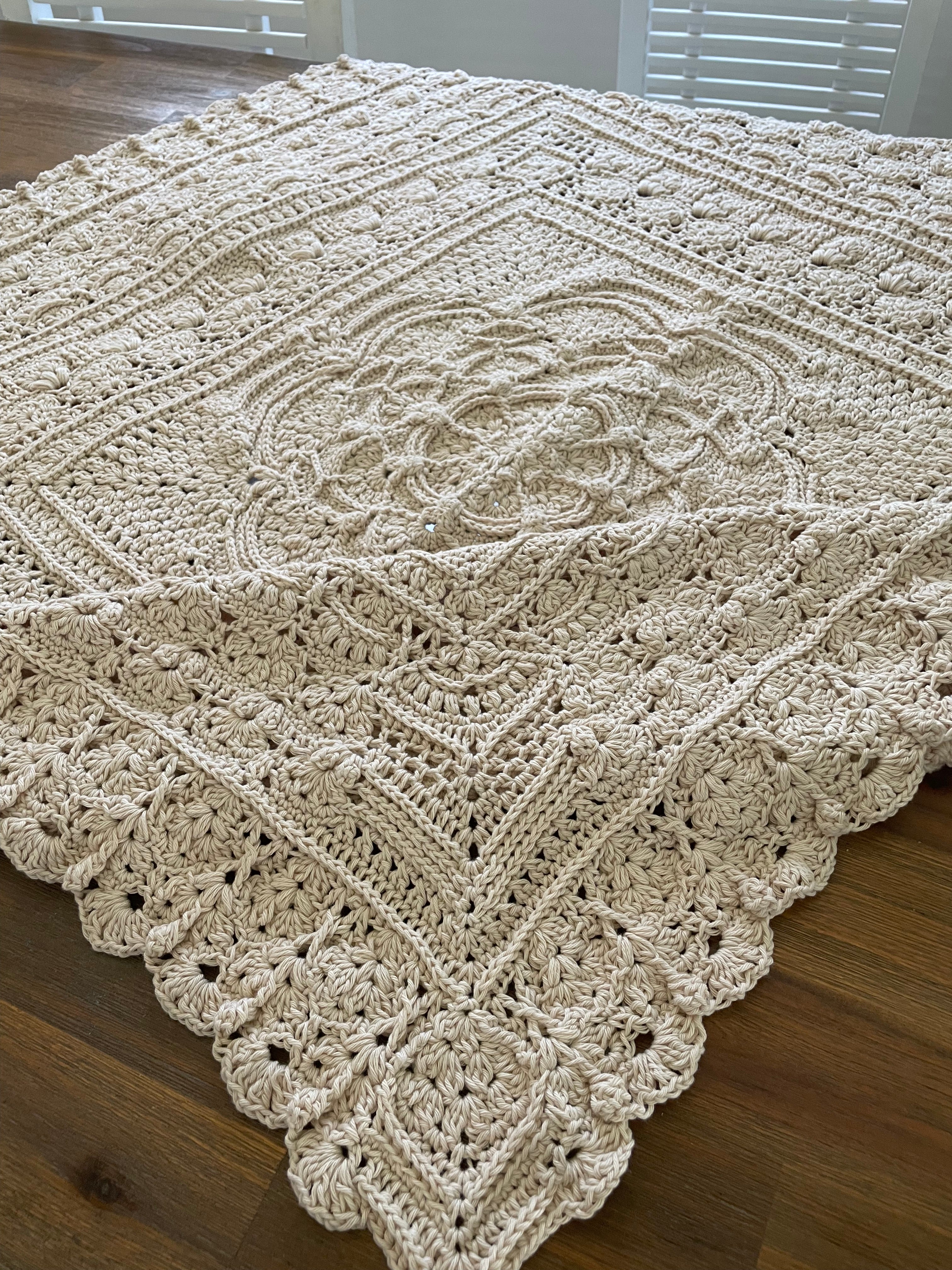 #035 Medium Size Blanket in Natural Colour