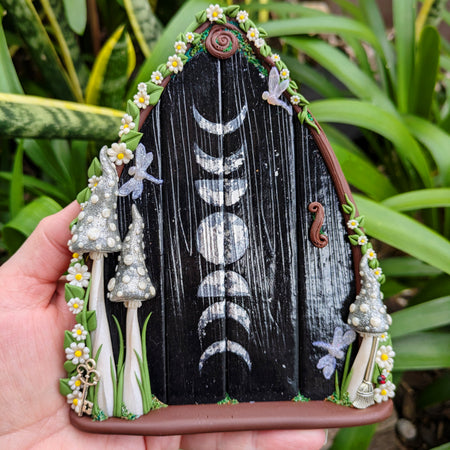Moon Phase Fairy door with dragonflies