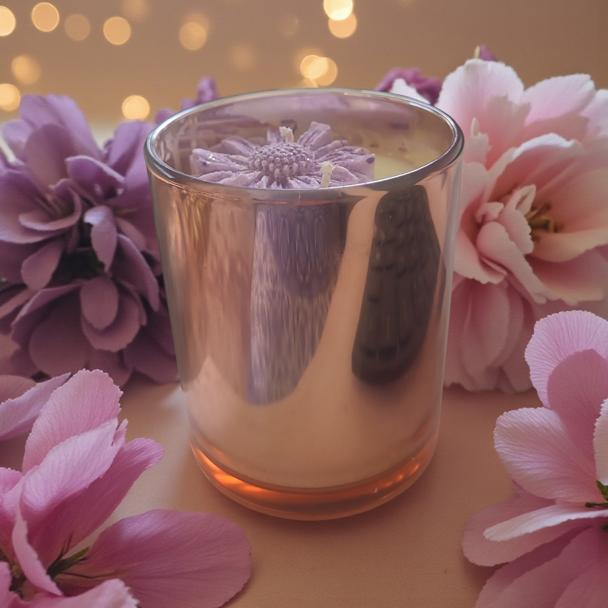 Scented Soy Daisy Candle 300 Grams