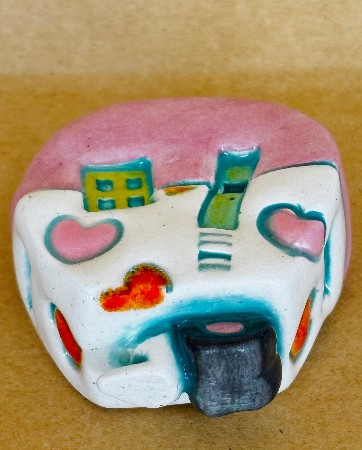 Small Retro Collectable Ceramic Caravan 8