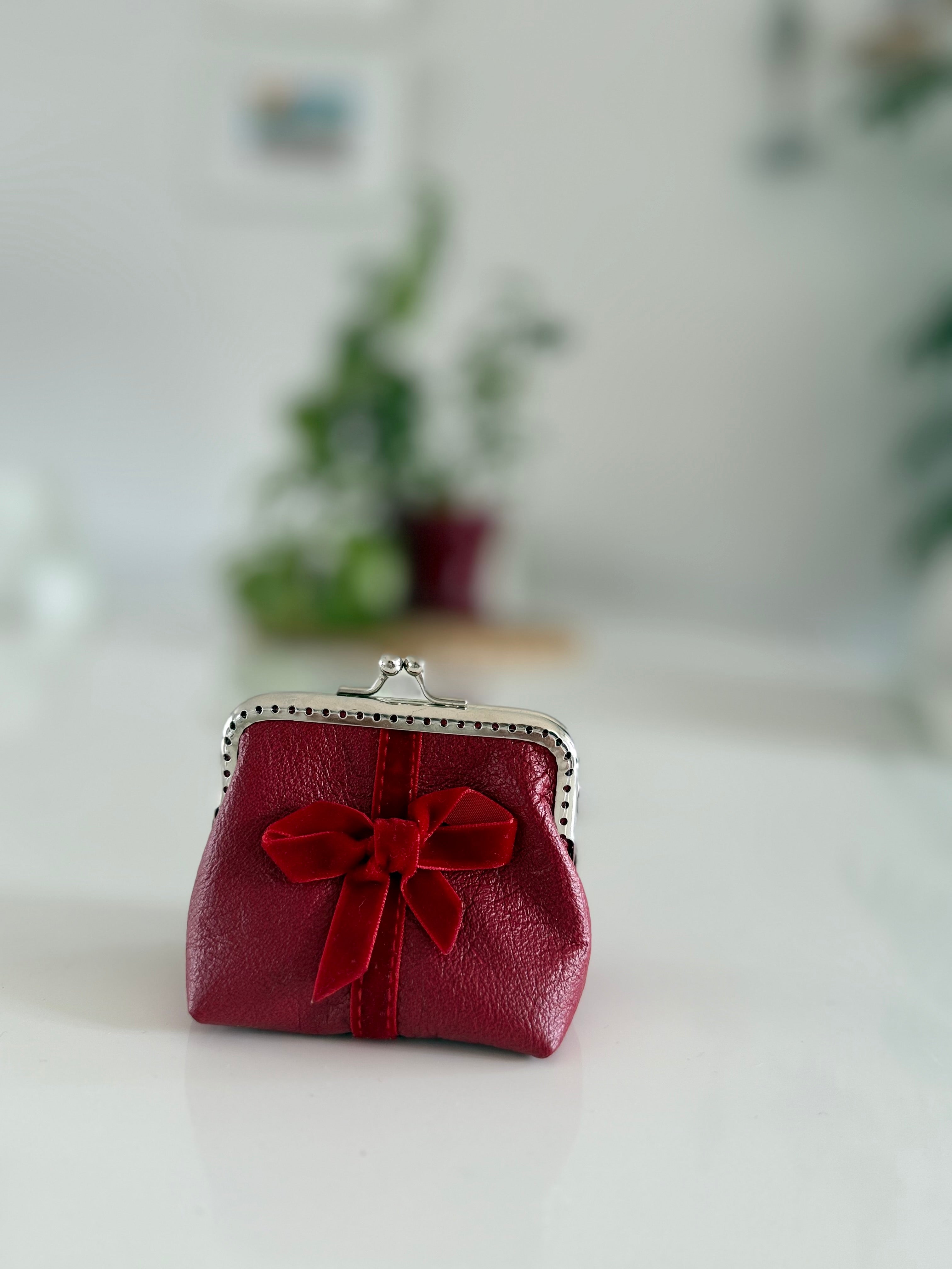 Coin purse with bow accent