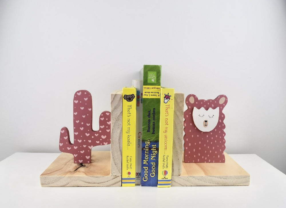 Alpaca and cacti bookends