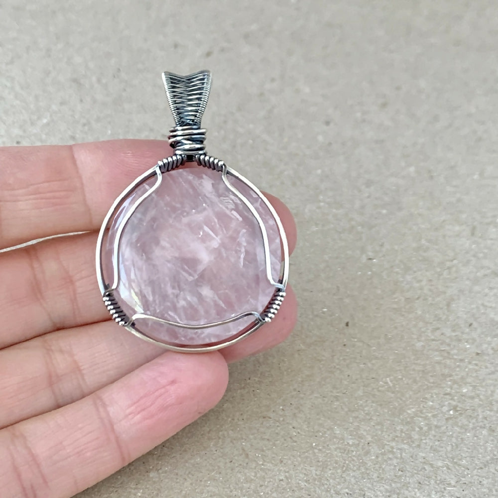 PJS06080_08_RoseQuartzPendant