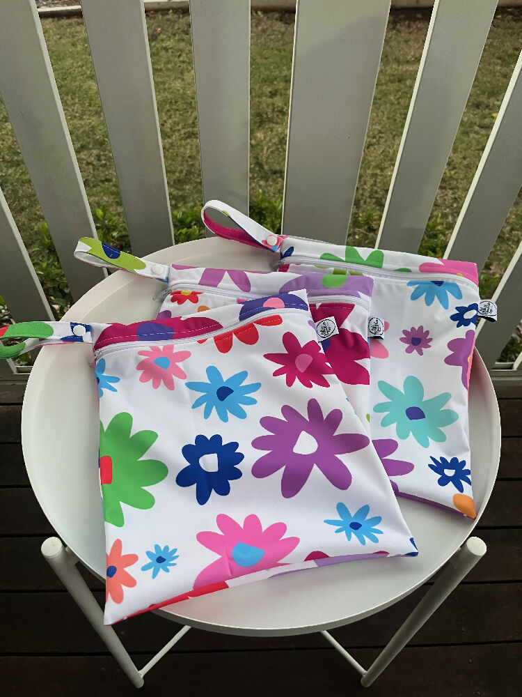 Water-resistant wet bags - New Flowers (Karen Hempel Designs)