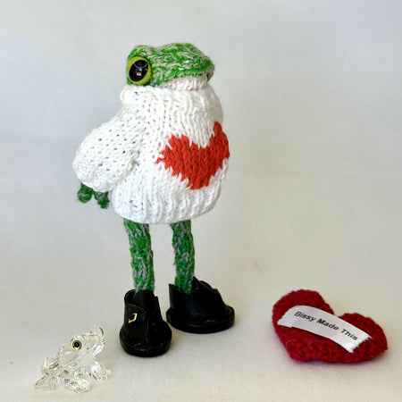 Little Knitted Frog in Valentine Sweater