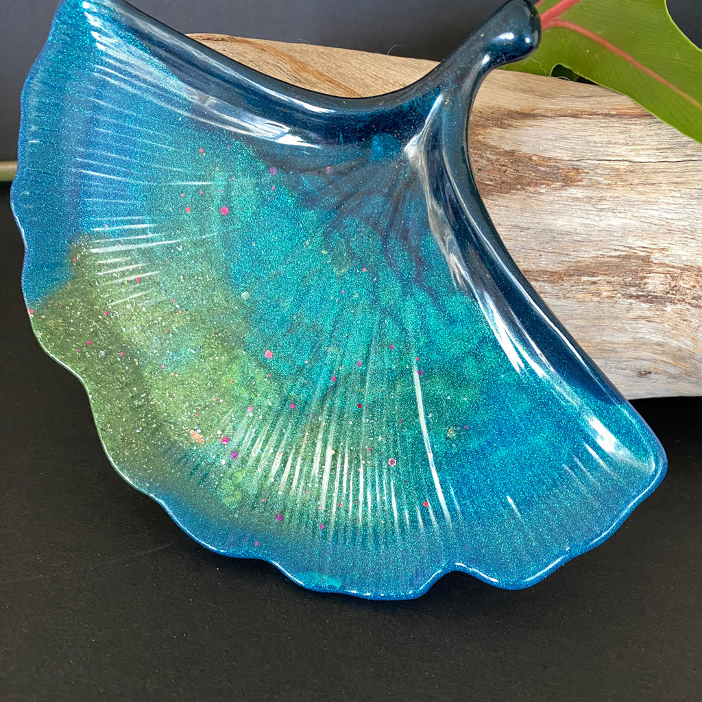 Resin Ginko Dish