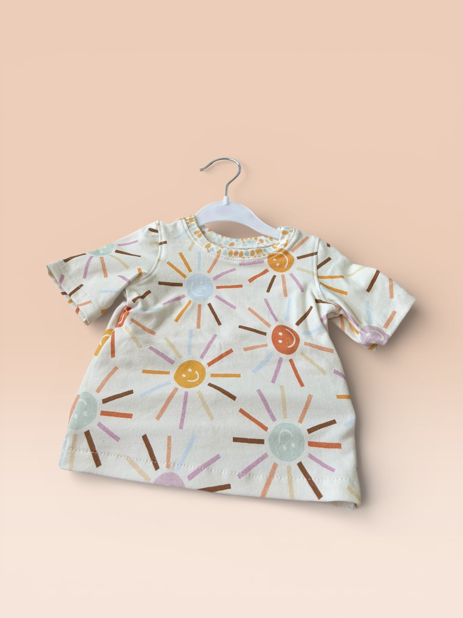 SUNSHINE TEE SHIRT AND SHORTS