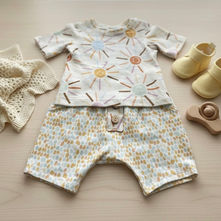 SUNSHINE TEE SHIRT AND SHORTS