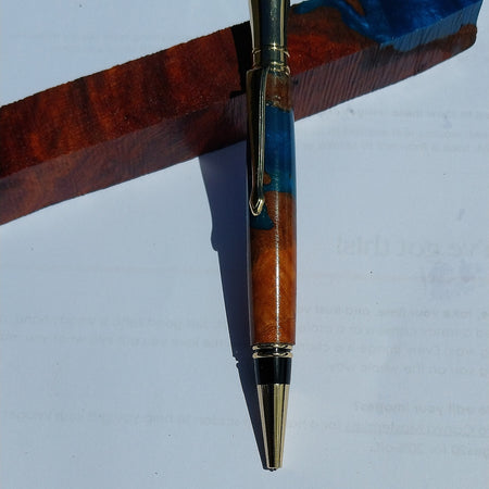 Handturned Sheoak Hybrid Executive Twist Pen