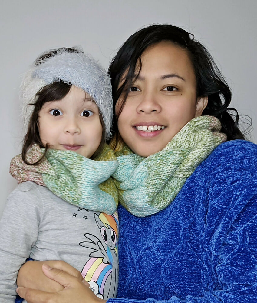 MUM AND MINI Matching Infinity Scarf and Cowl