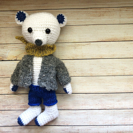 Handmade Polar Bear Amigurumi – Dressed Teddy Doll with Removable Clothes – 28 cm
