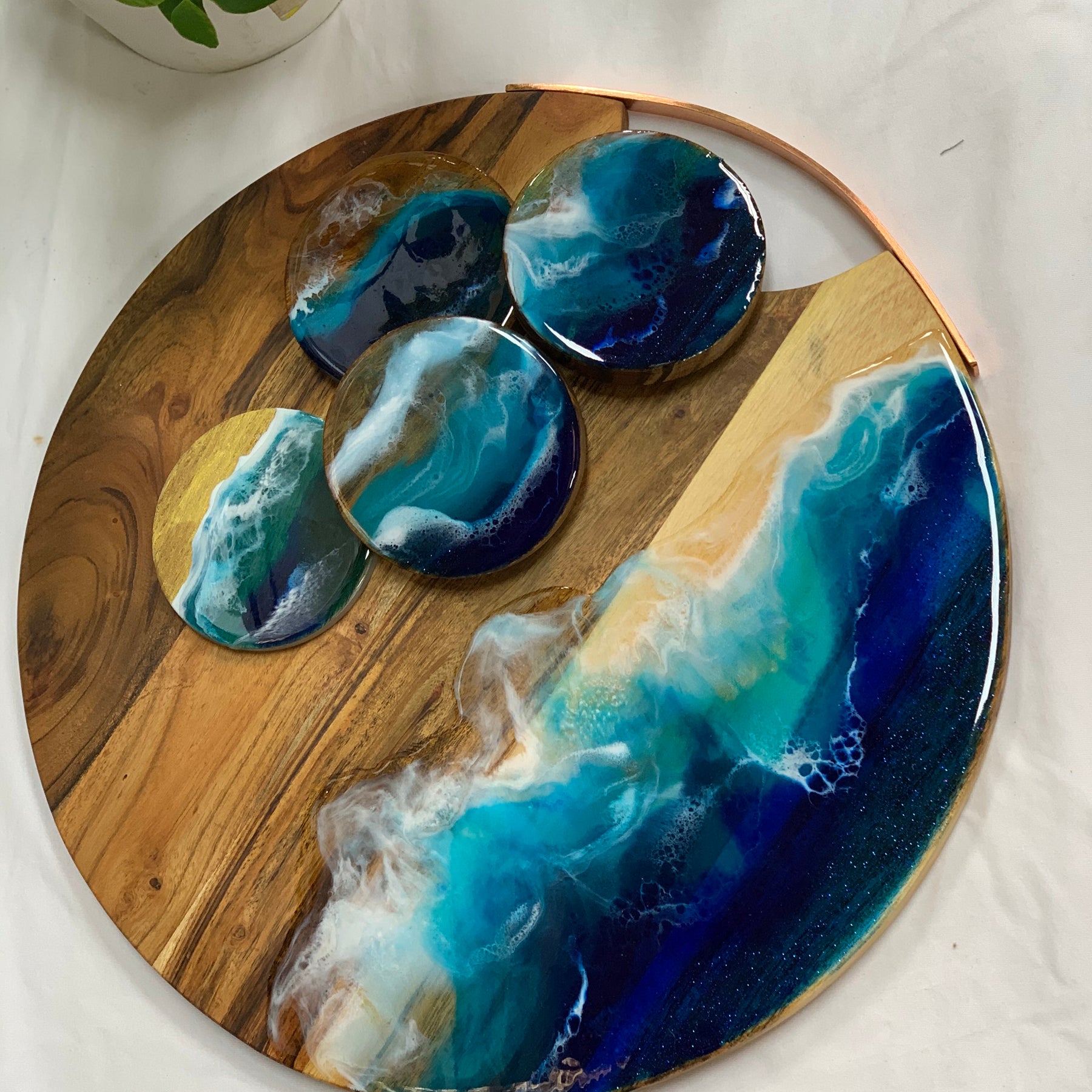 Round serving board | Ocean waves | charcuterie board