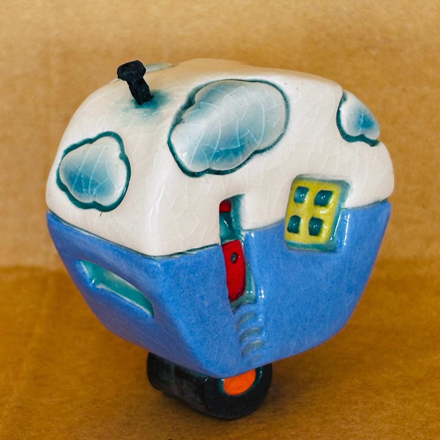 Small Retro Collectable Ceramic Caravan 2