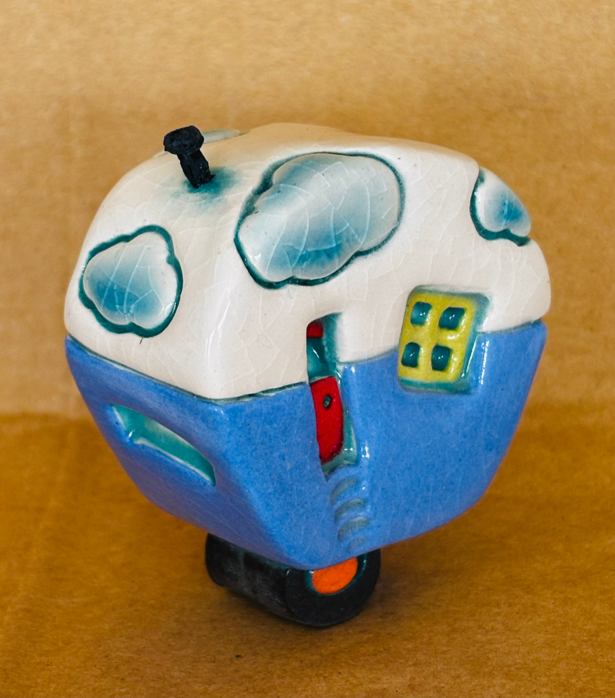 Small Retro Collectable Ceramic Caravan 2