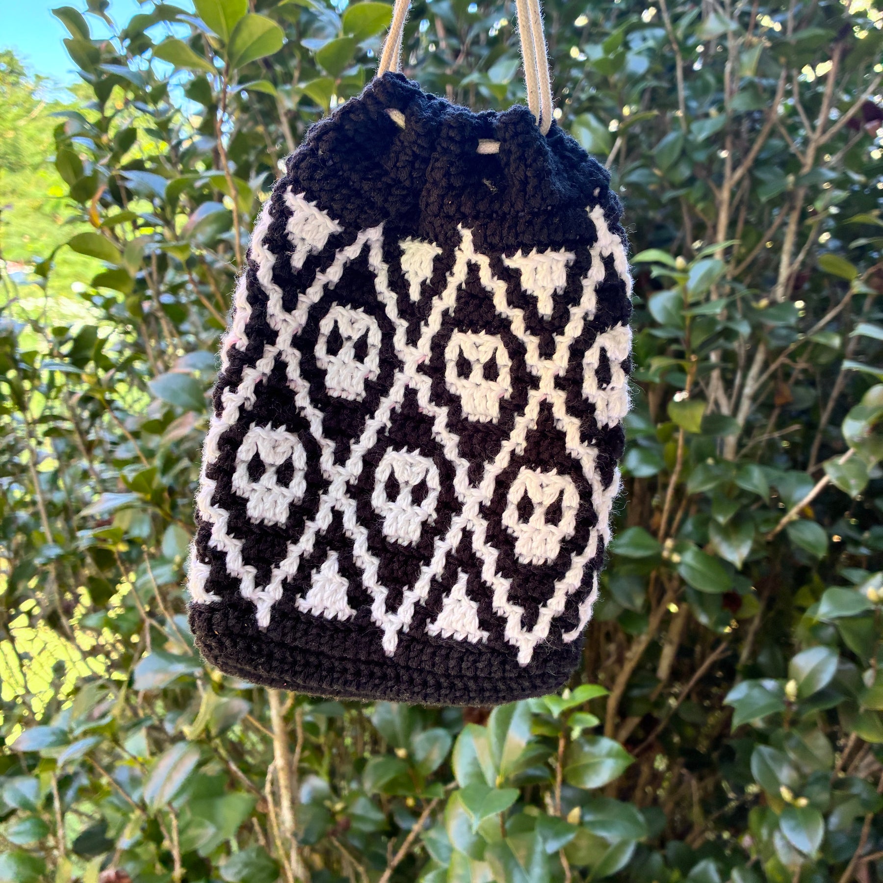 The Skull Bag (Black, white & pink)
