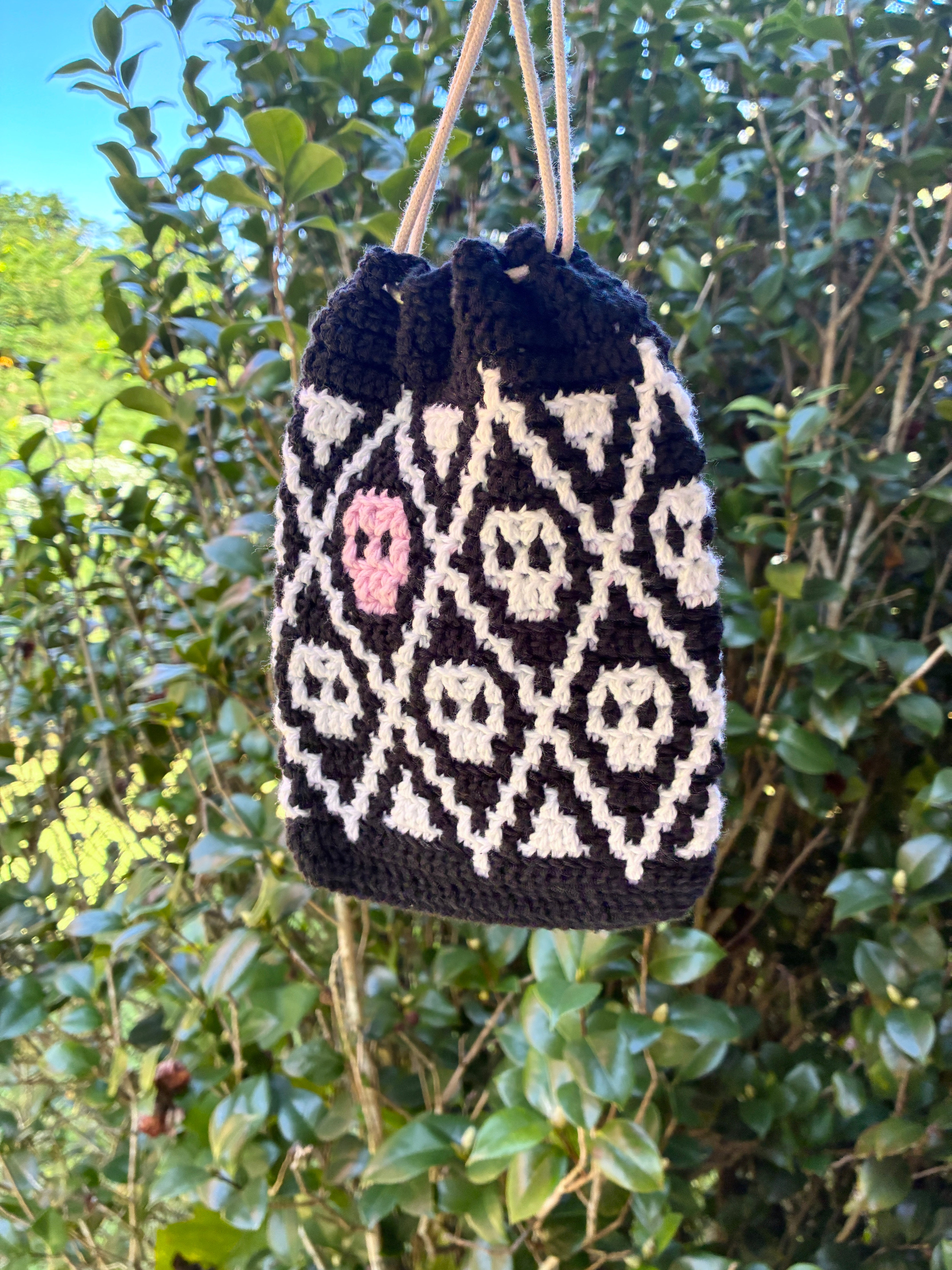 The Skull Bag (Black, white & pink)