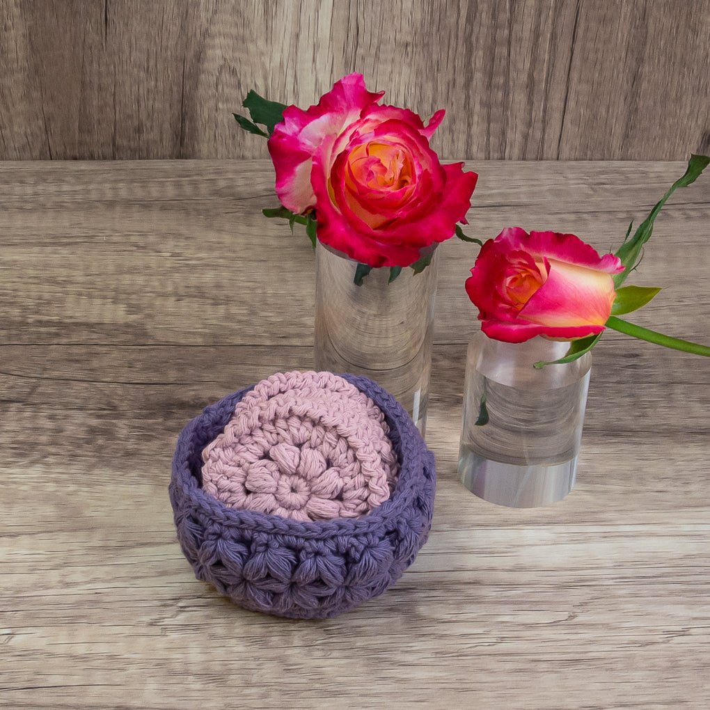 Bathroom/Spa Pamper Pack - Gift Set- Shower Puff, Face Scrubbies and Scrubby Holder