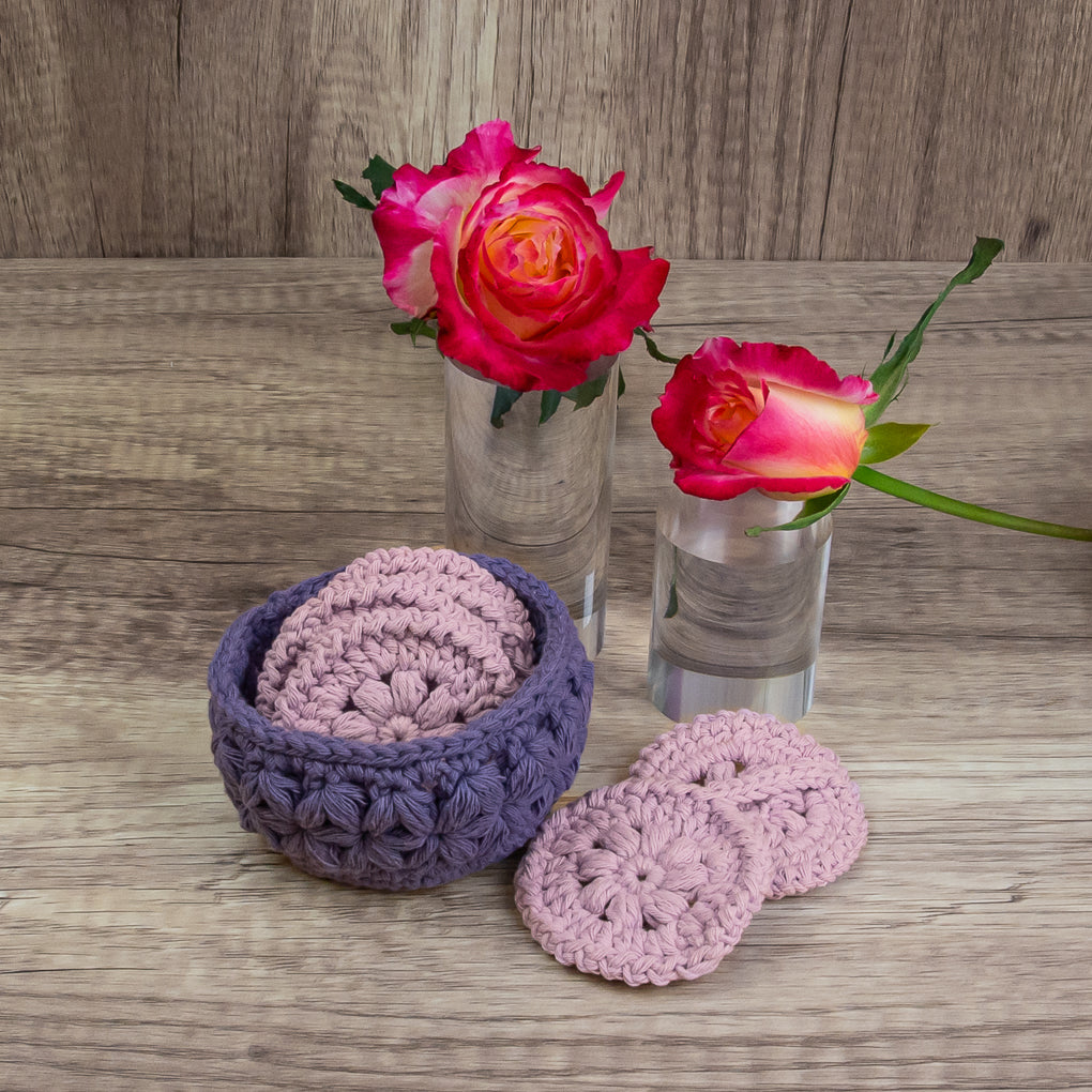 Bathroom/Spa Pamper Pack - Gift Set- Shower Puff, Face Scrubbies and Scrubby Holder