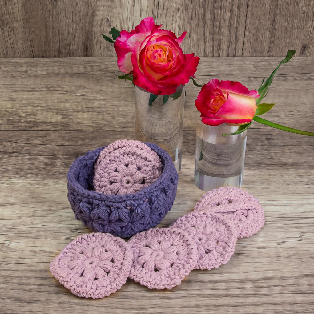Bathroom/Spa Pamper Pack - Gift Set- Shower Puff, Face Scrubbies and Scrubby Holder