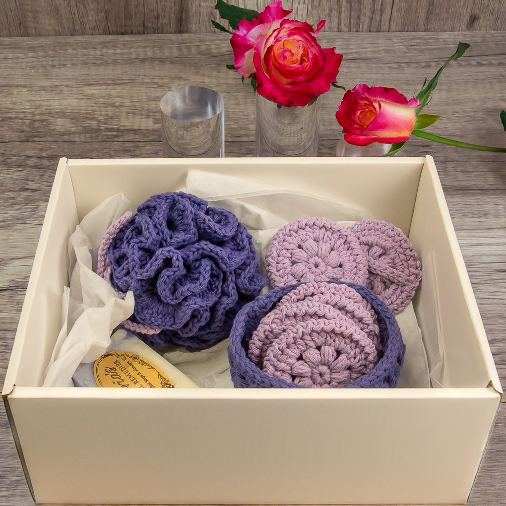 Bathroom/Spa Pamper Pack - Gift Set- Shower Puff, Face Scrubbies and Scrubby Holder