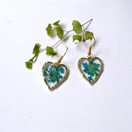 Hand dyed Queen Anne's Lace Resin Heart Earrings
