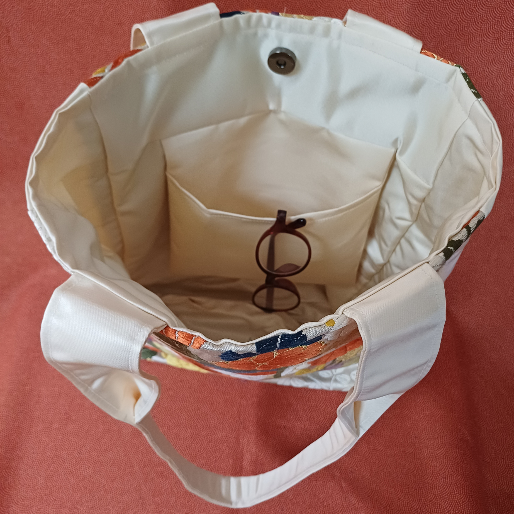 Kimono small Tote Bag - White