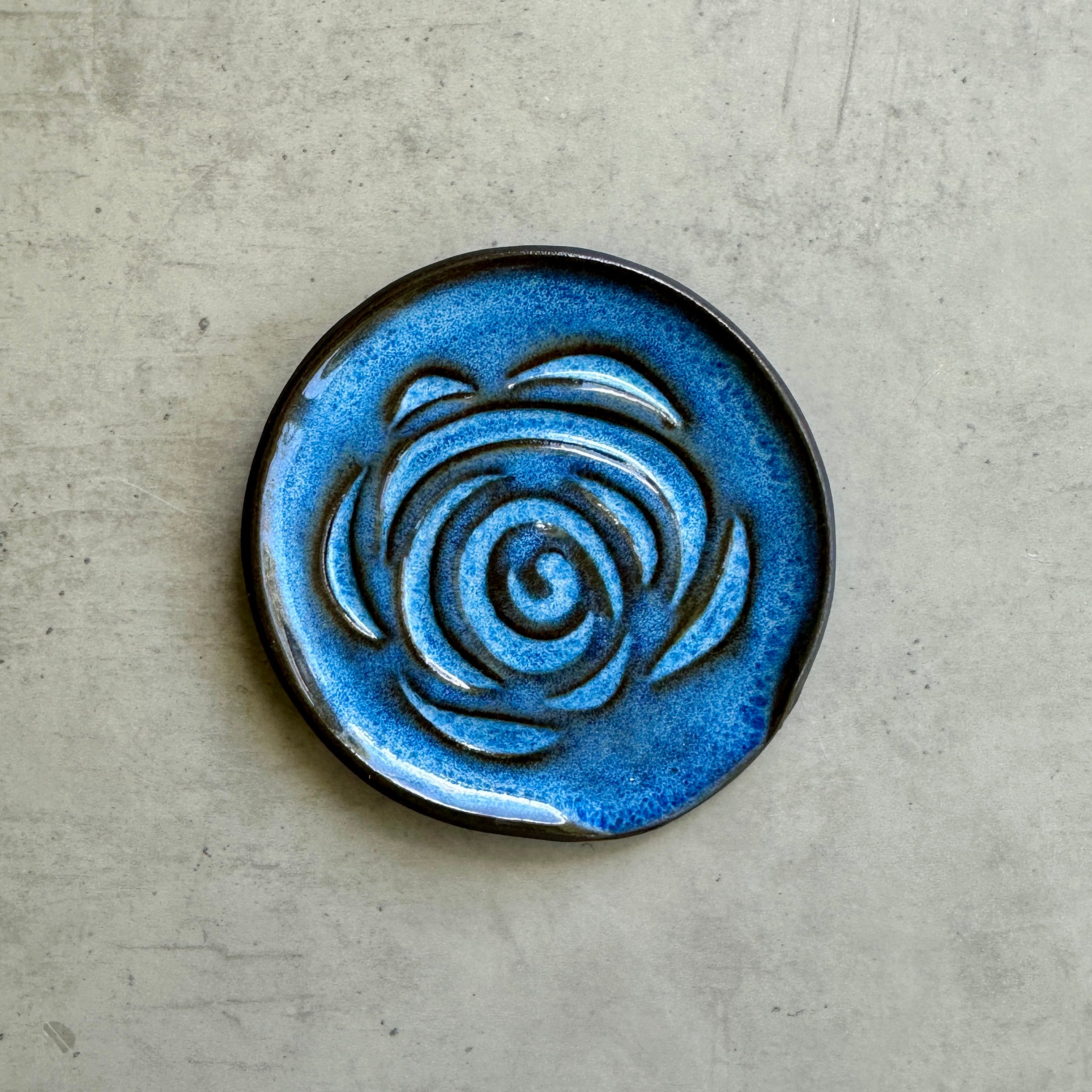 'BEST TEAS' TEASPOON REST I Black Clay