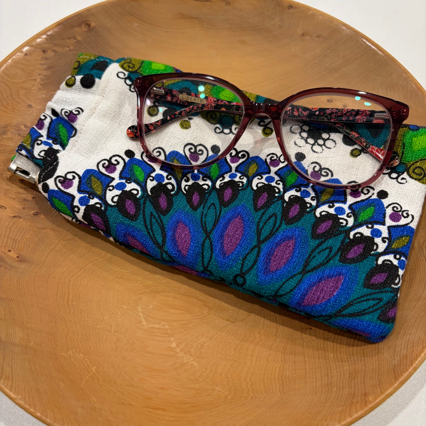 gorgeous white, aqua, purple vintage fabric sunglass pouch - violetclothing - free postage