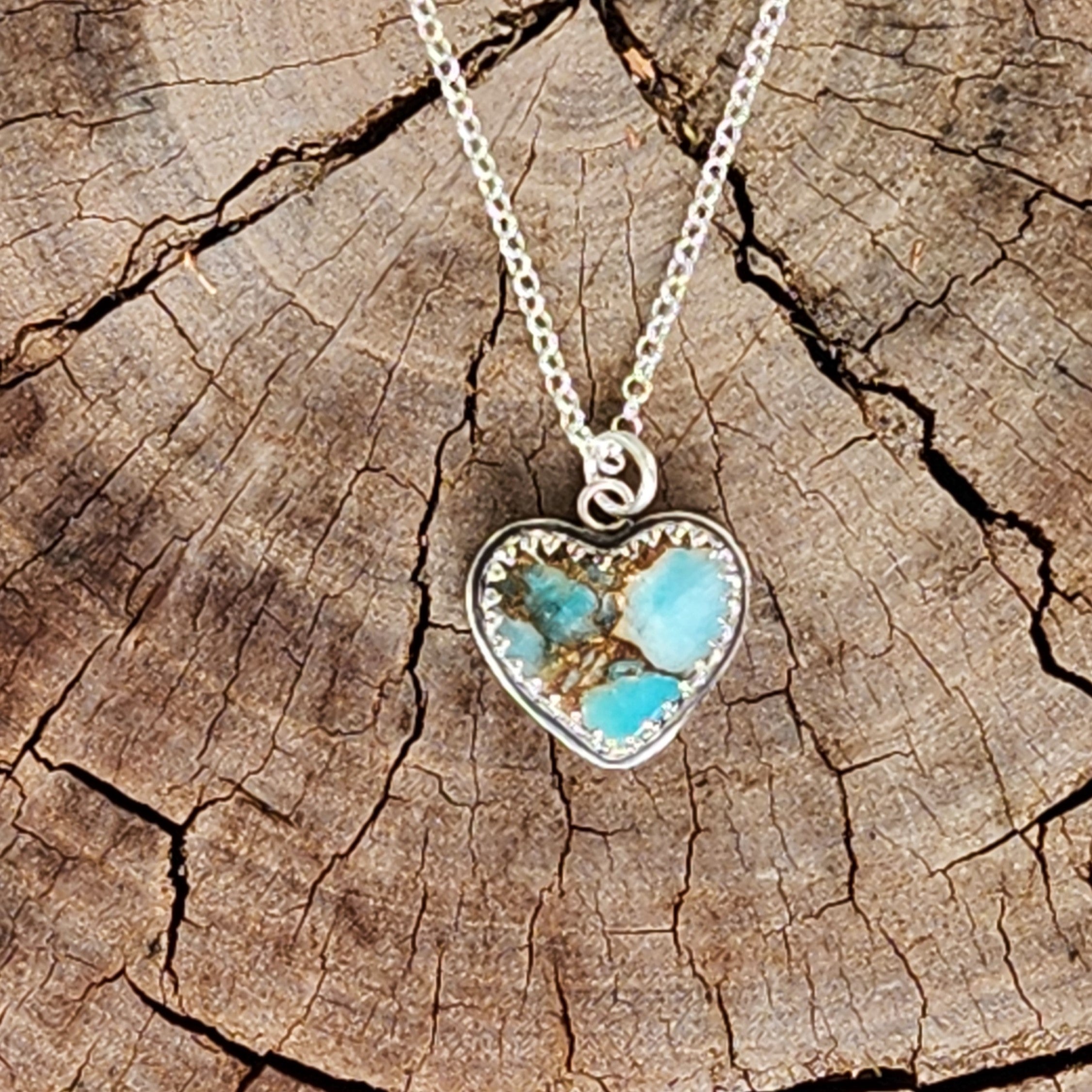 Beach queen triple charms