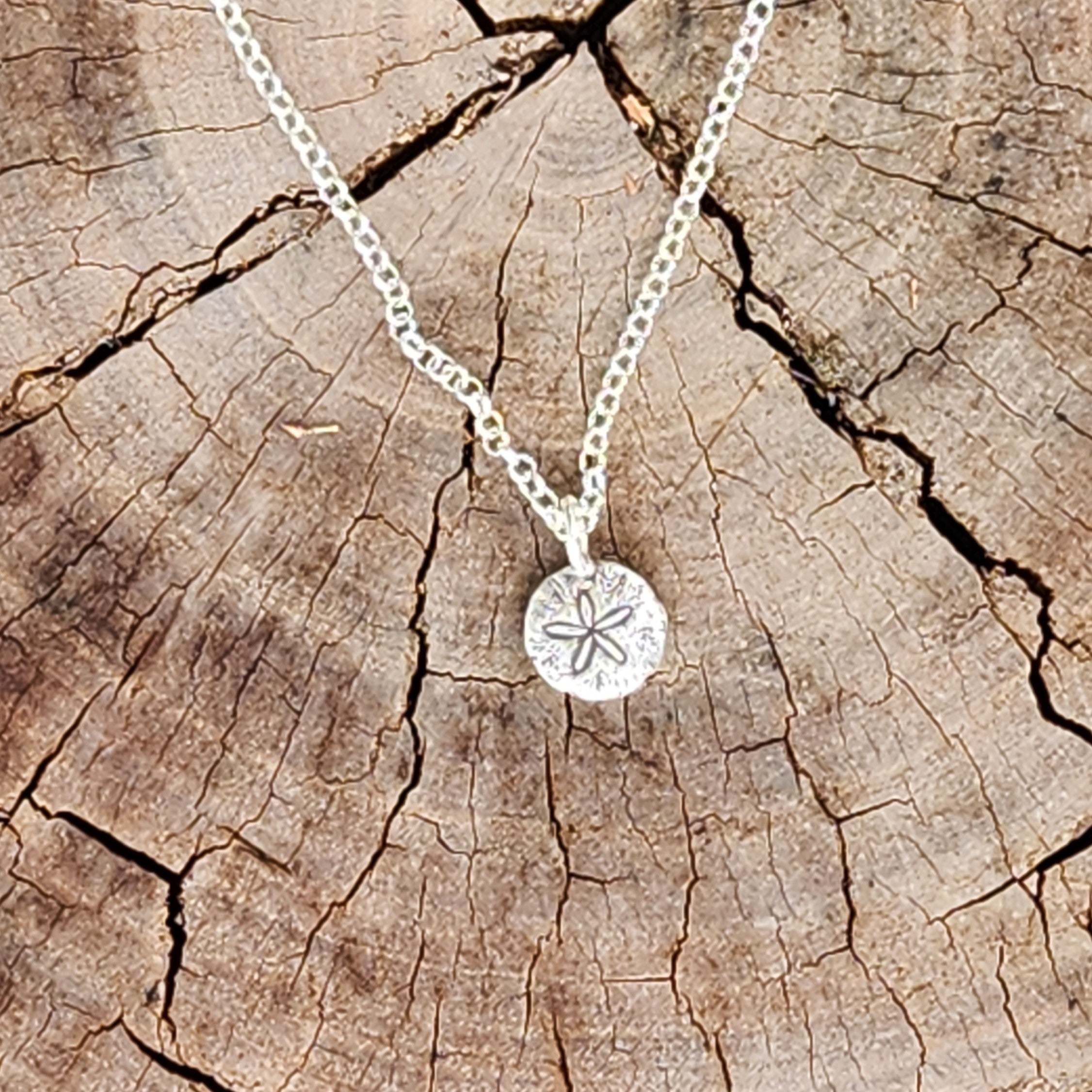 Beach queen triple charms