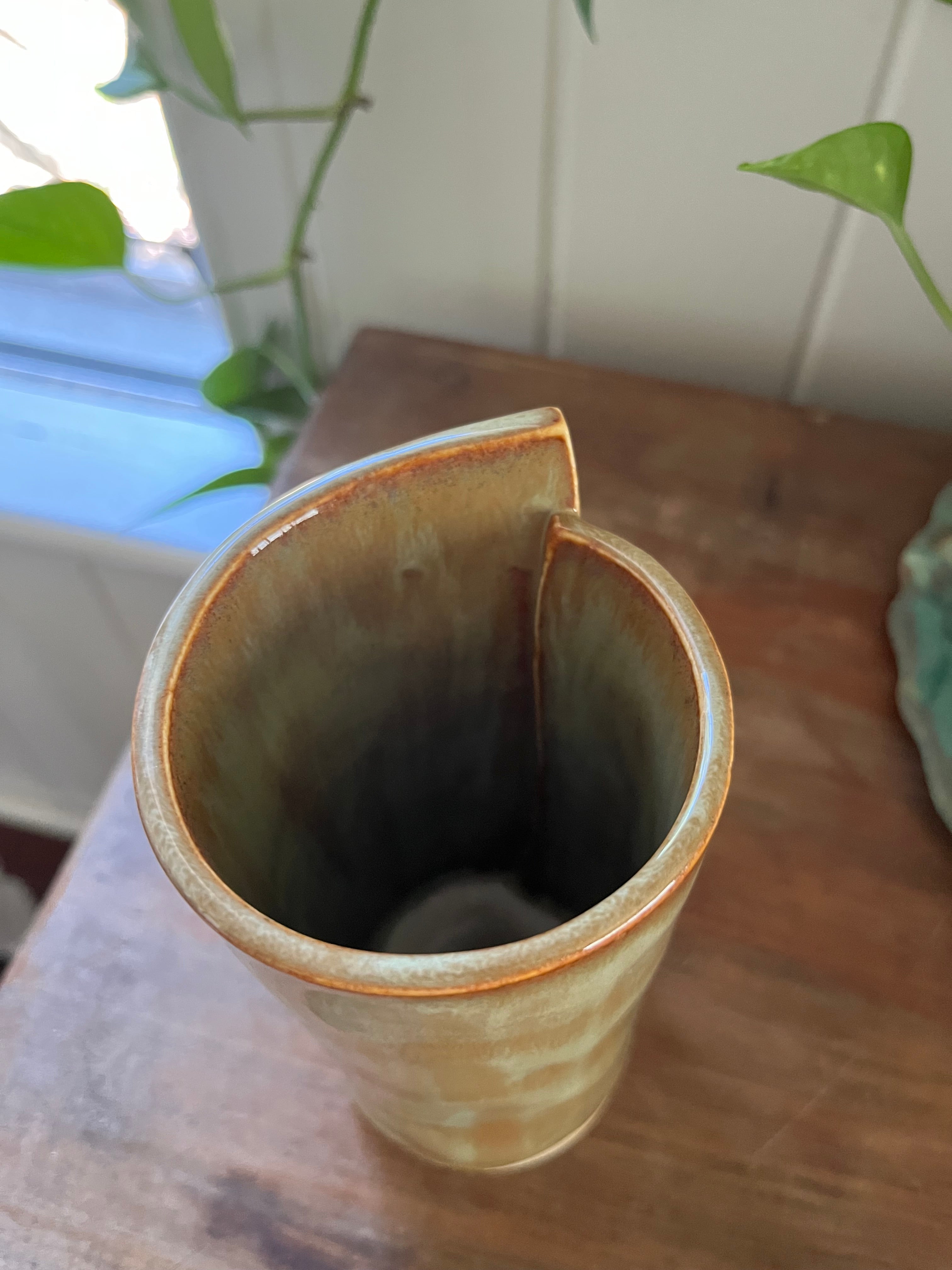 Unique curved Ceramic Vase - Earthy Tones