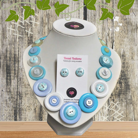 Blue button necklace and earrings - Blue Daisy