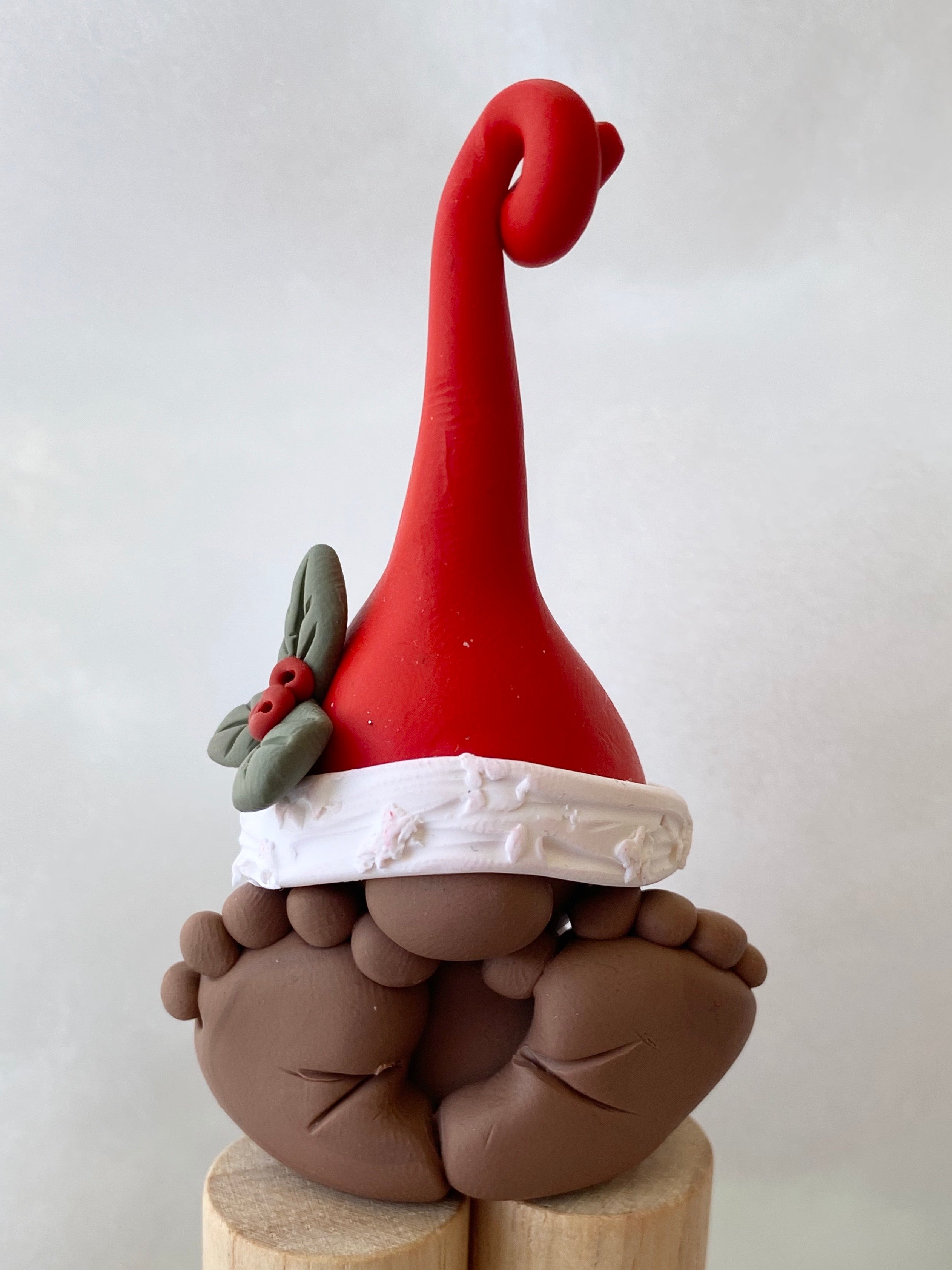 Baby Gnome Ring Holder – Christmas Edition Table Friend