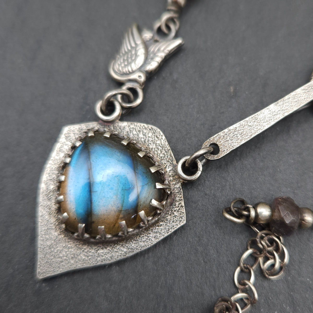 'On the wings of hope' silver necklace with labradorite