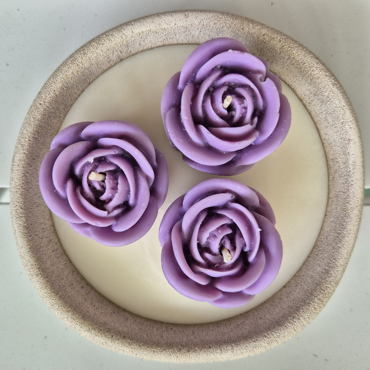 Stone organic shaped bowl candle with coconut lime fragrance