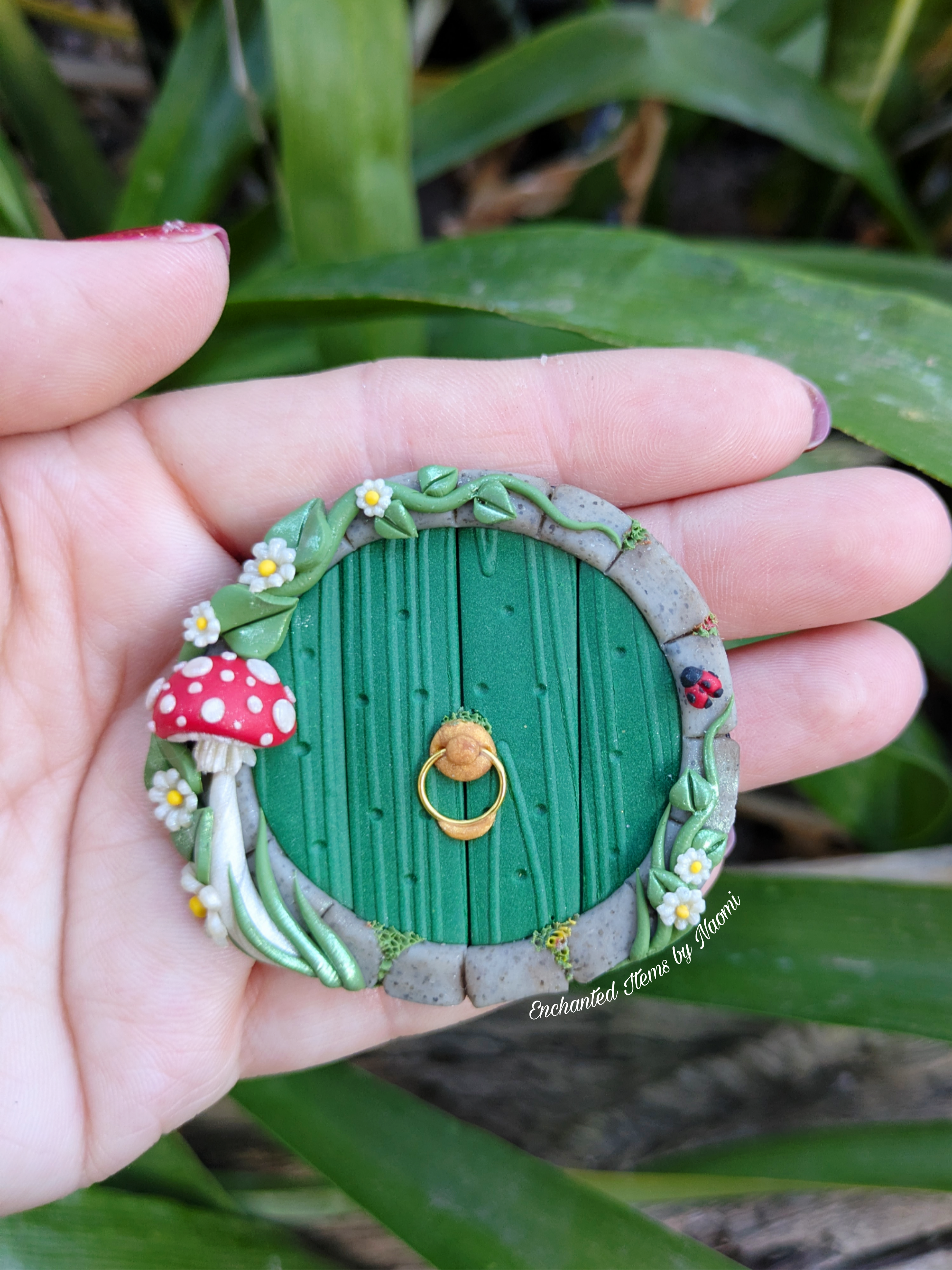 Hand Sculpted Hobbit Style Fairy Doors – Two Designs Available