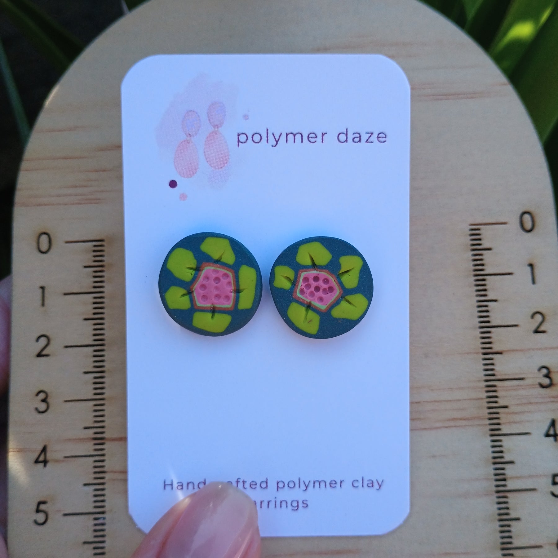Garden flower stud earrings