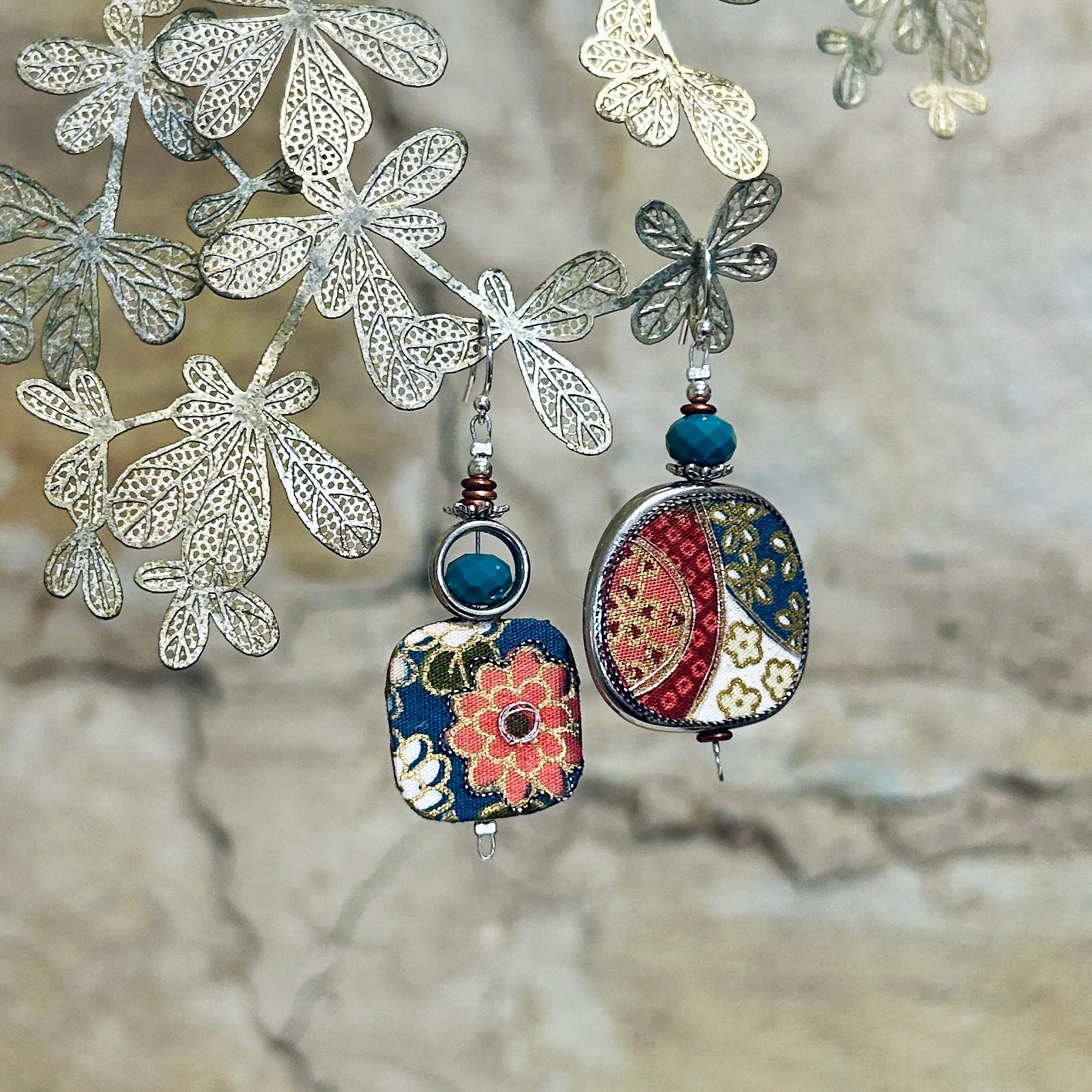Earrings Blue Pink White Floral Asymmetrical - EC640
