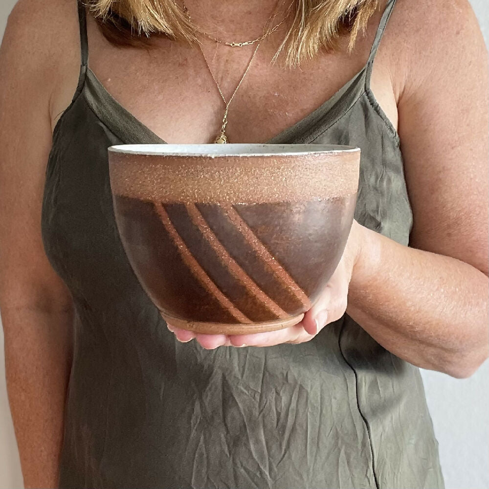 Australian-Ceramic-Pottery-Artist-Ana-Ceramica-Home-Decor-Kitchen-and-Dining-Servingware-Stripe-Bowl-Wheel-Thrown-Pottery-Walnut-White