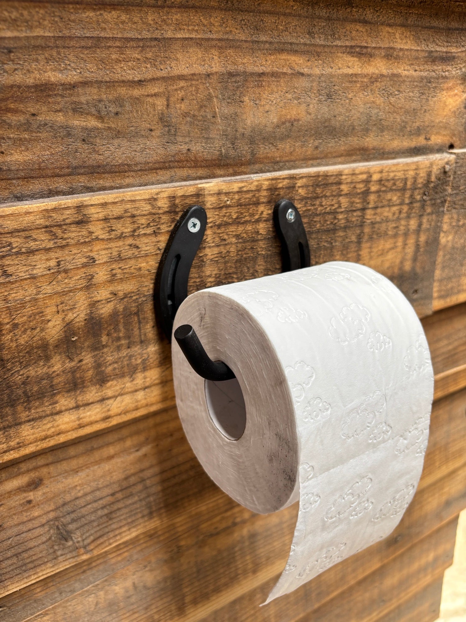 Horseshoe Toilet Roll Holder Country Style